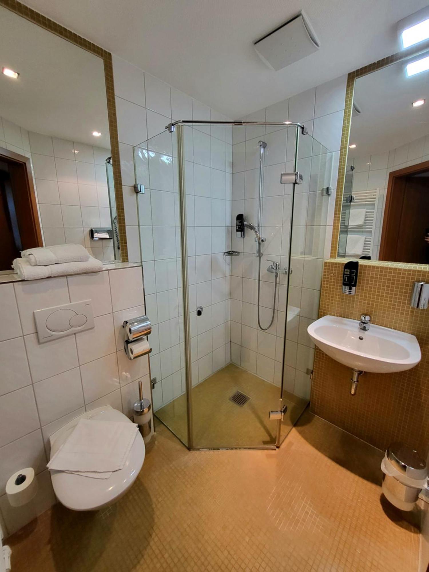 Hotel Lindleinsmuehle Würzburg Buitenkant foto