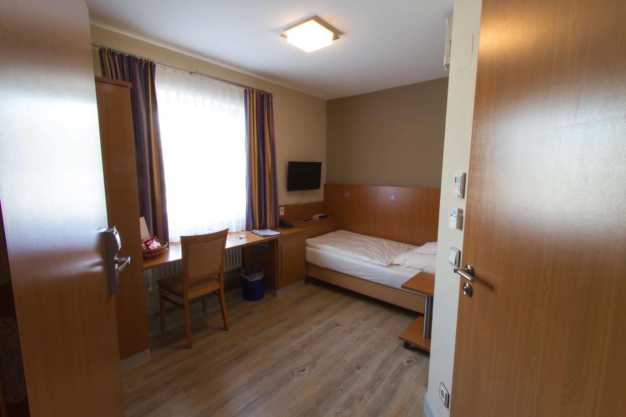 Hotel Lindleinsmuehle Würzburg Buitenkant foto